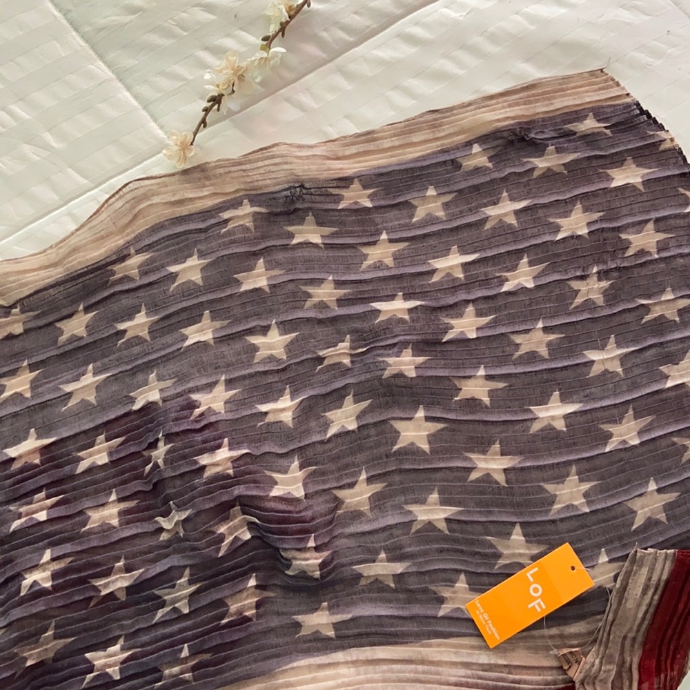 Lightweight American Scarf - Picture 4 of 4